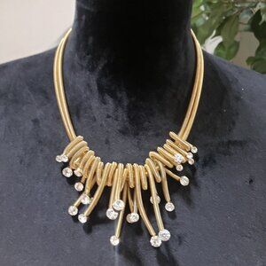 Traci Lynn Womens Unwind Gold Tone Rhinestone Statement Fashion Necklace